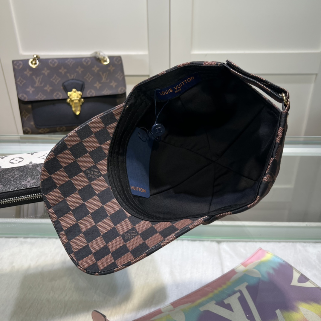 Louis Vuitton Cap - DesignerGu