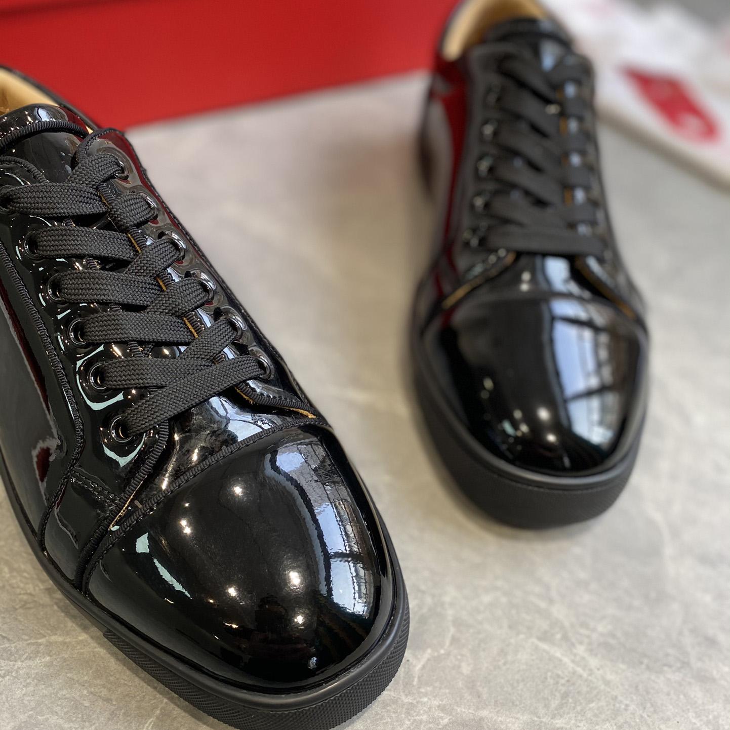 Christian Louboutin Sneakers - DesignerGu