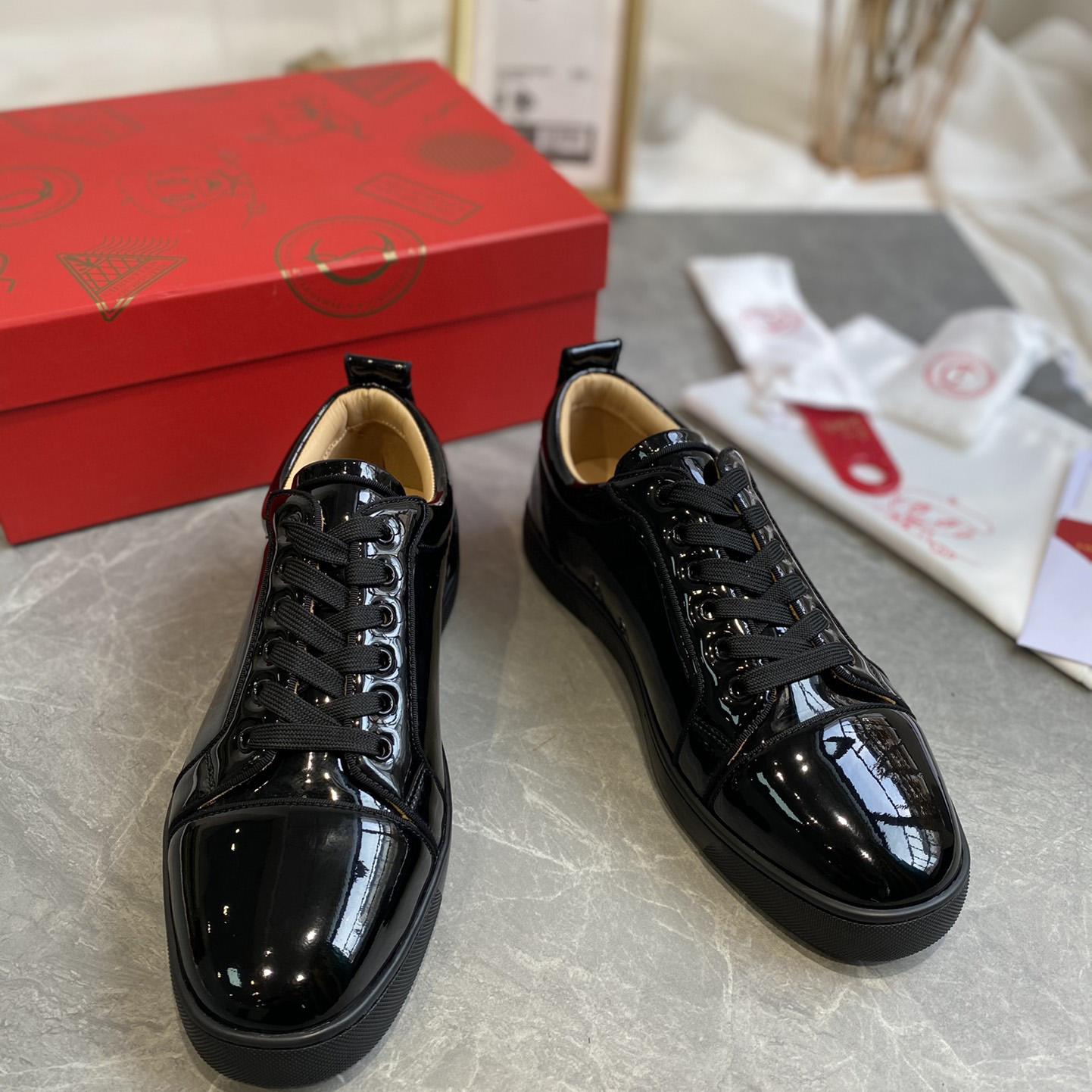 Christian Louboutin Sneakers - DesignerGu