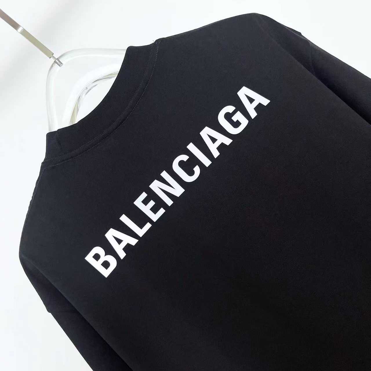 Balenciaga T-Shirt Oversized In Black - DesignerGu