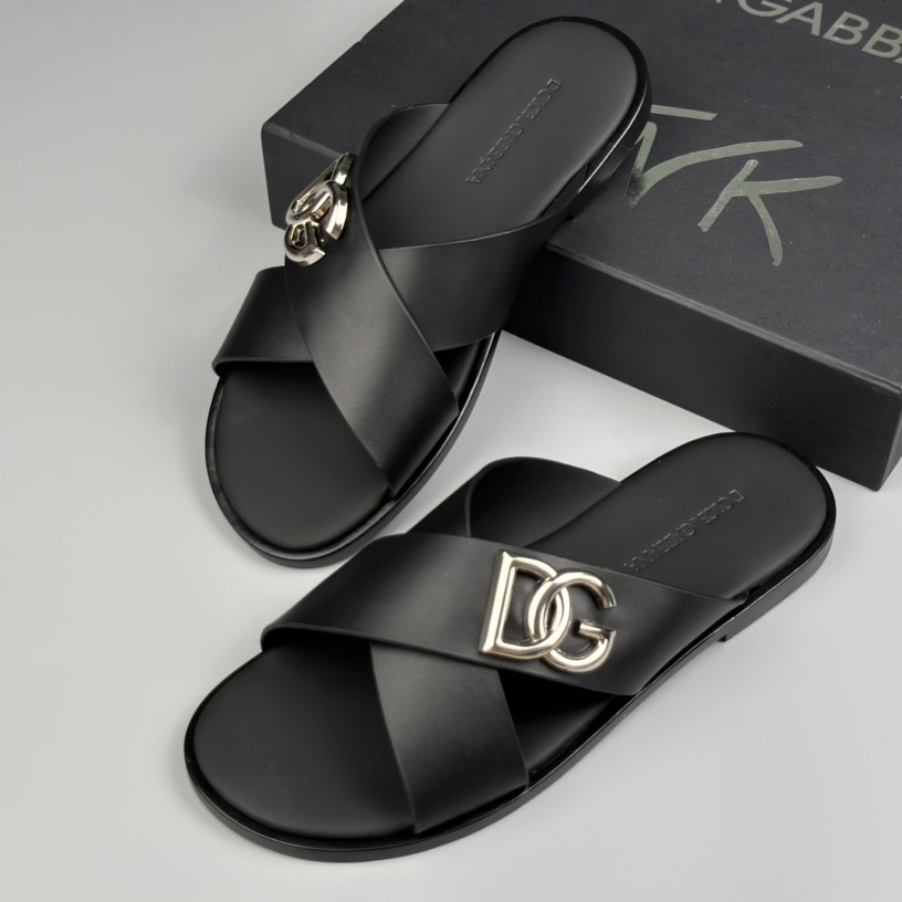 Dolce & Gabbana Logo-plaque Cross-over Leather Sandals - DesignerGu