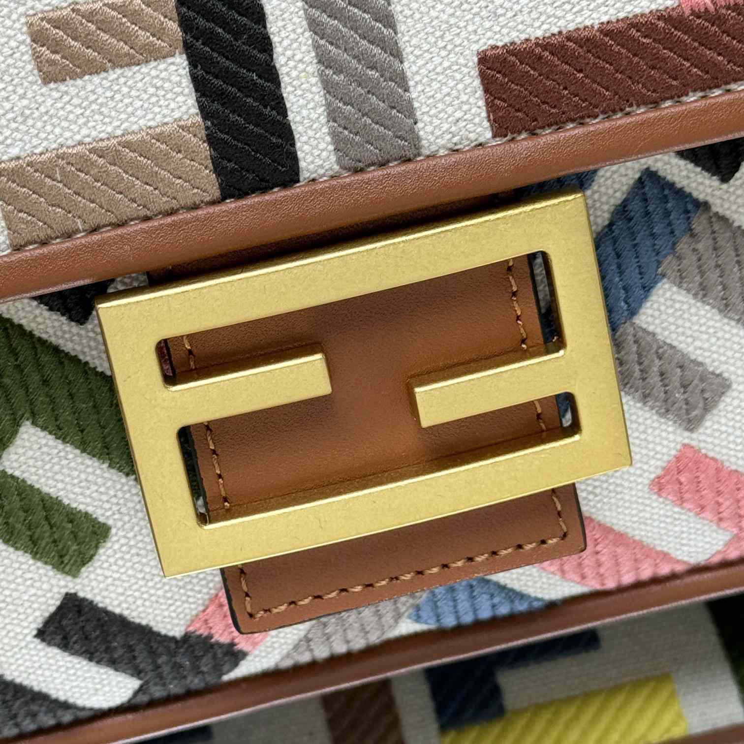 Fendi Canvas Bag (26x13x6cm) - DesignerGu