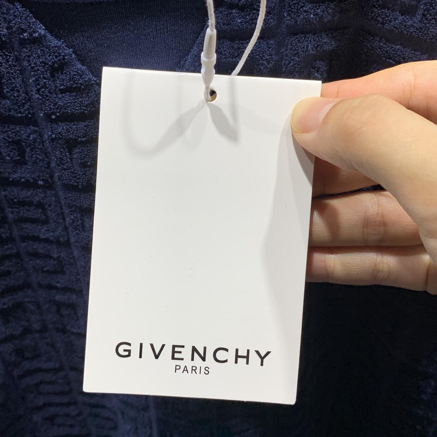 Givenchy T-shirt In 4G Cotton Towelling - DesignerGu