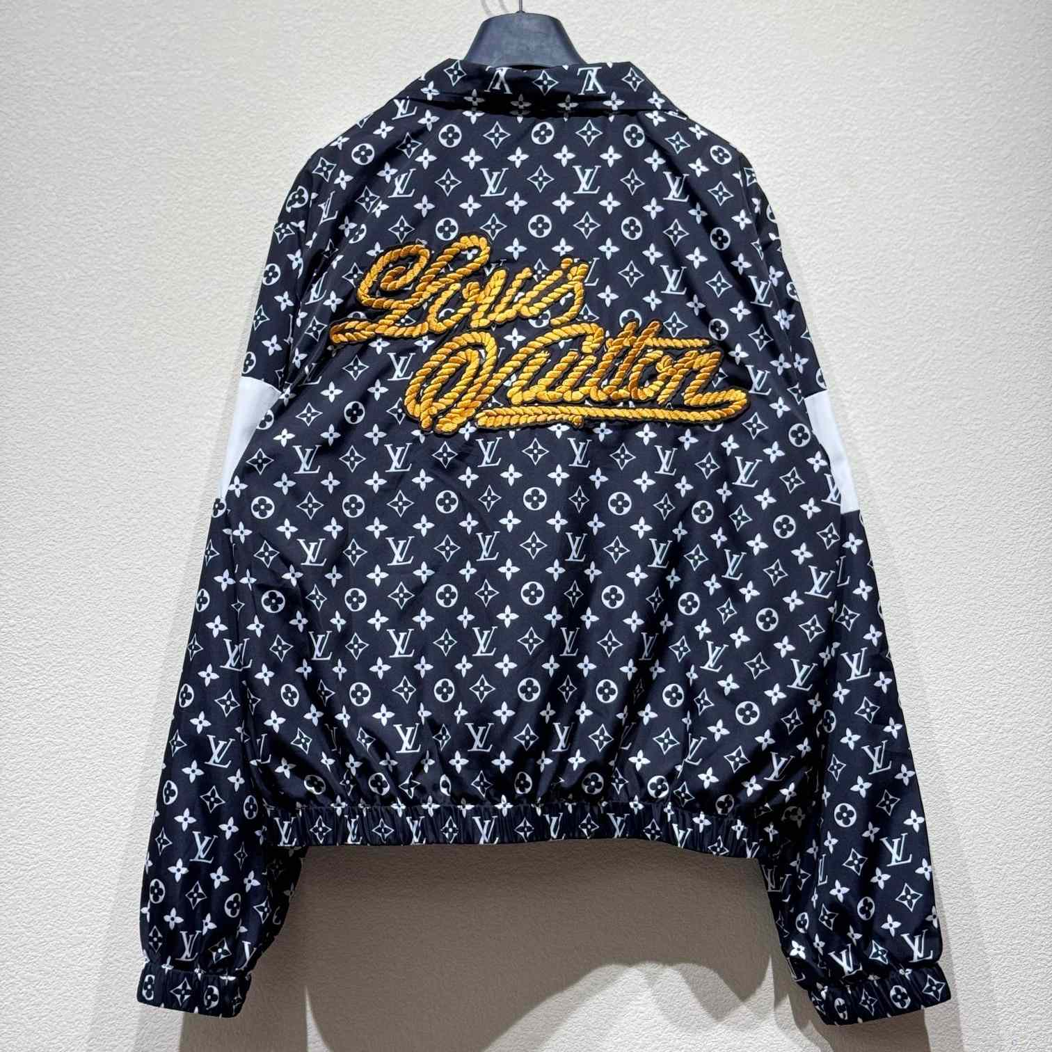 Louis Vuitton Monogram Printed Technical Track Top  1AFWJI - DesignerGu