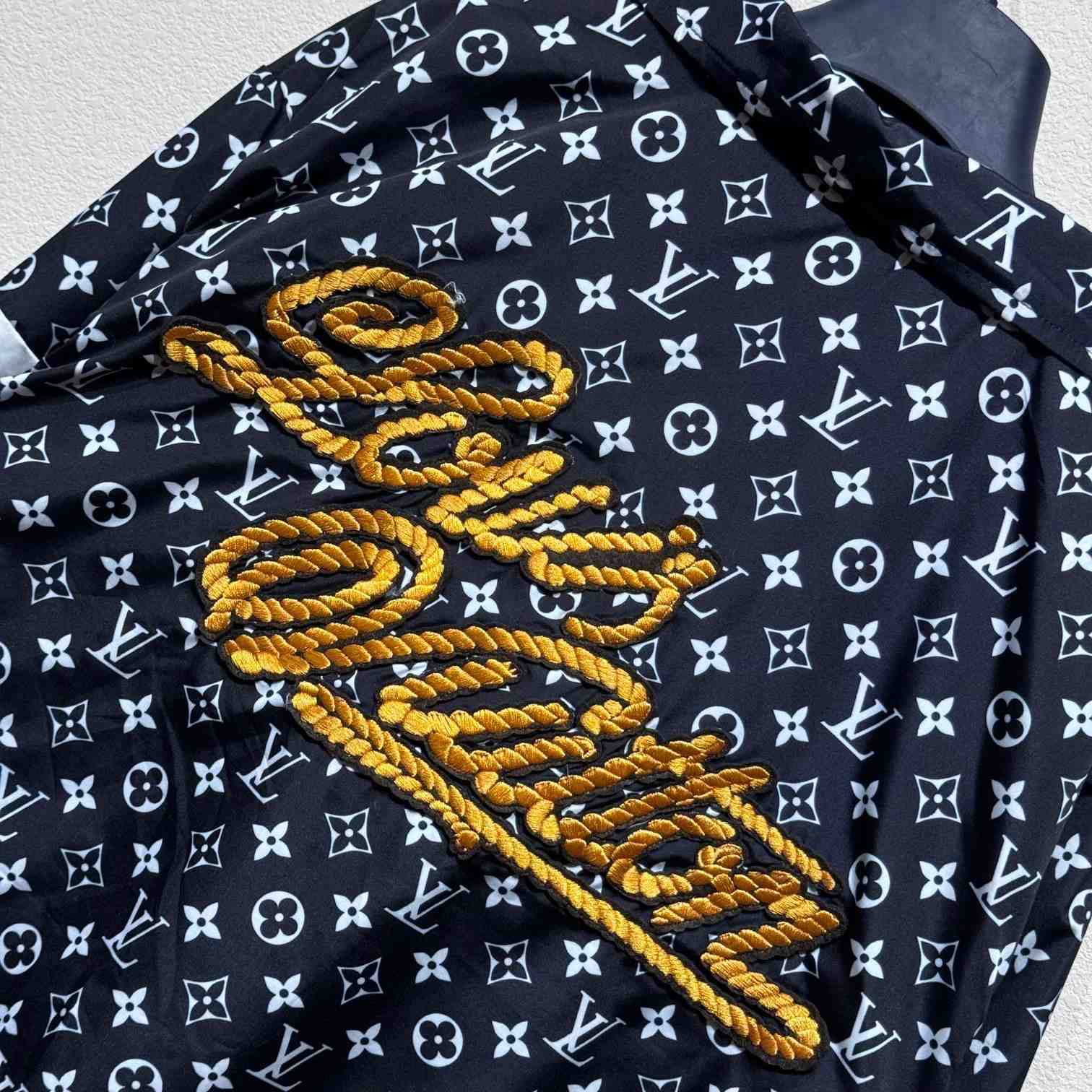 Louis Vuitton Monogram Printed Technical Track Top  1AFWJI - DesignerGu