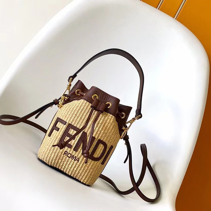 Fendi "Mon Tresor" Mini Bag  (12-18-10cm) - DesignerGu
