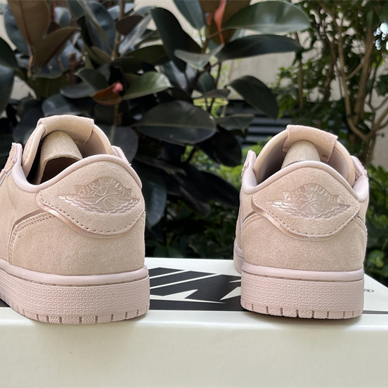 Air Jordan1Low Sneaker      AO1935-204  - DesignerGu