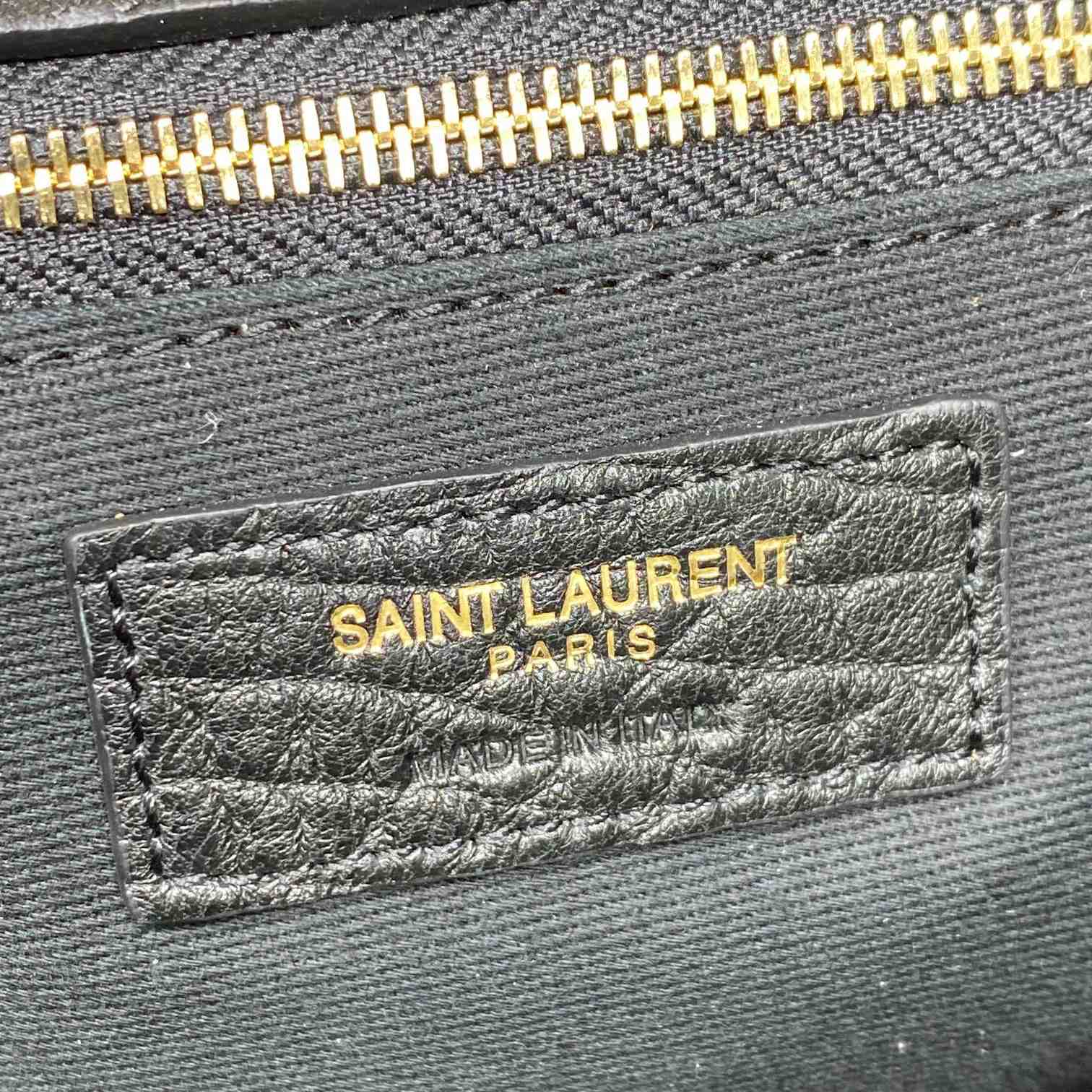 Saint Laurent Calypso Large In Grained Lambskin - DesignerGu