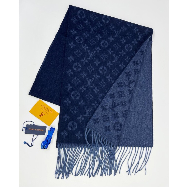 Louis Vuitton LV Essential Scarf - DesignerGu