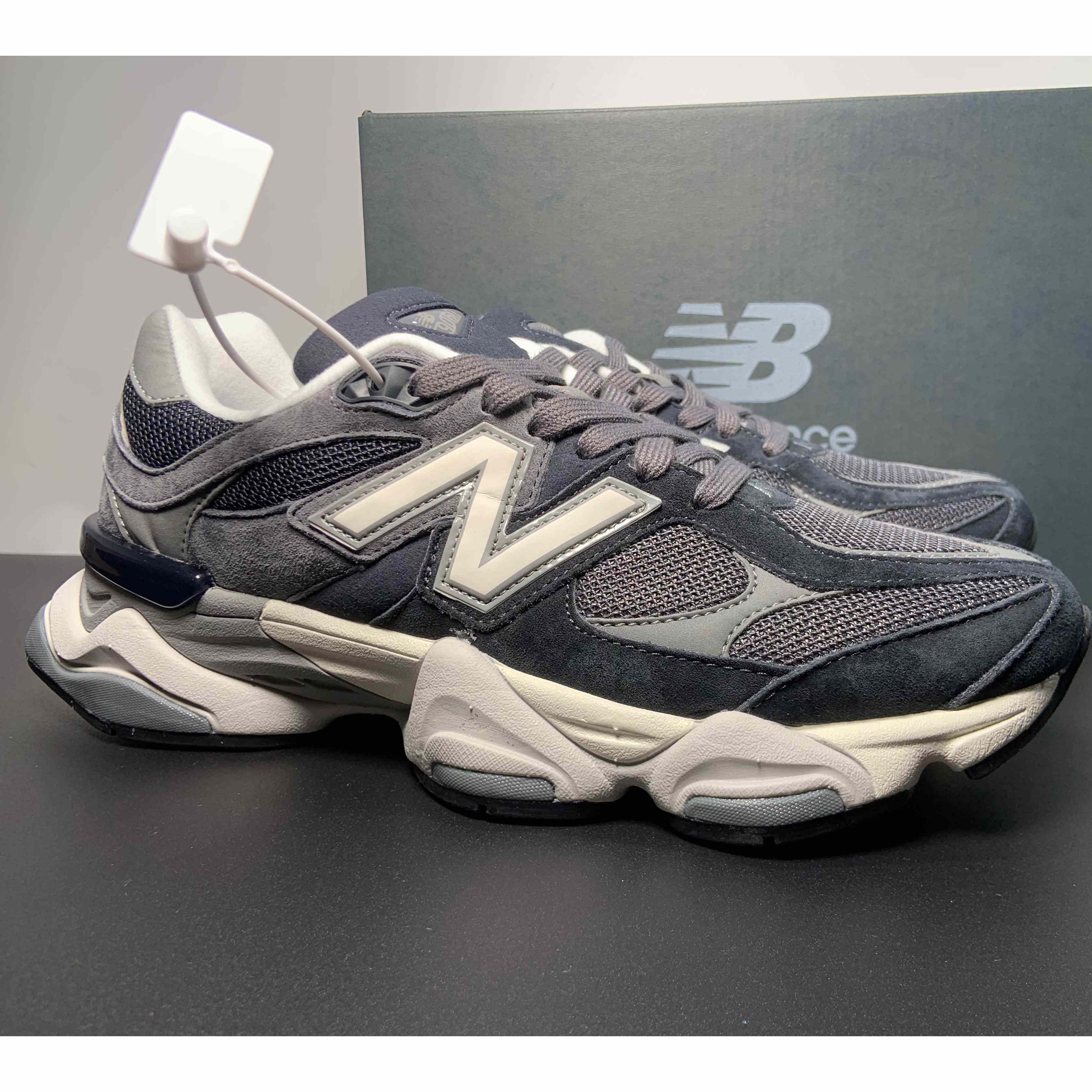 New Balance 9060 Sneakers      U9060JBM  - DesignerGu