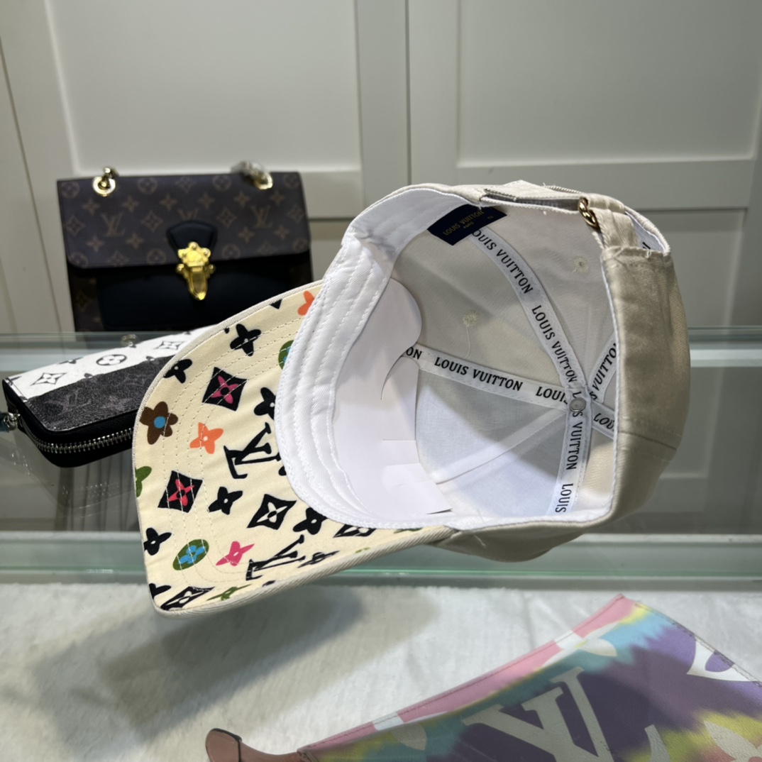 Louis Vuitton Cap - DesignerGu