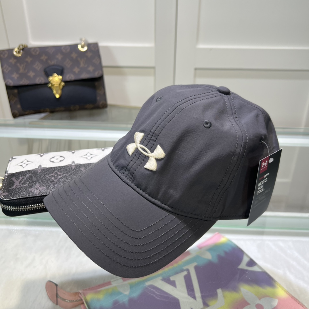 Under Armour Cap - DesignerGu