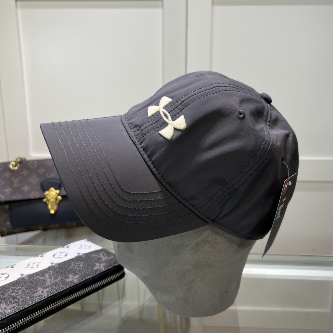 Under Armour Cap - DesignerGu