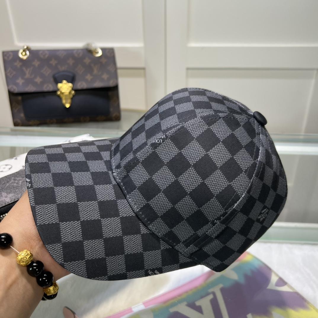 Louis Vuitton Cap - DesignerGu