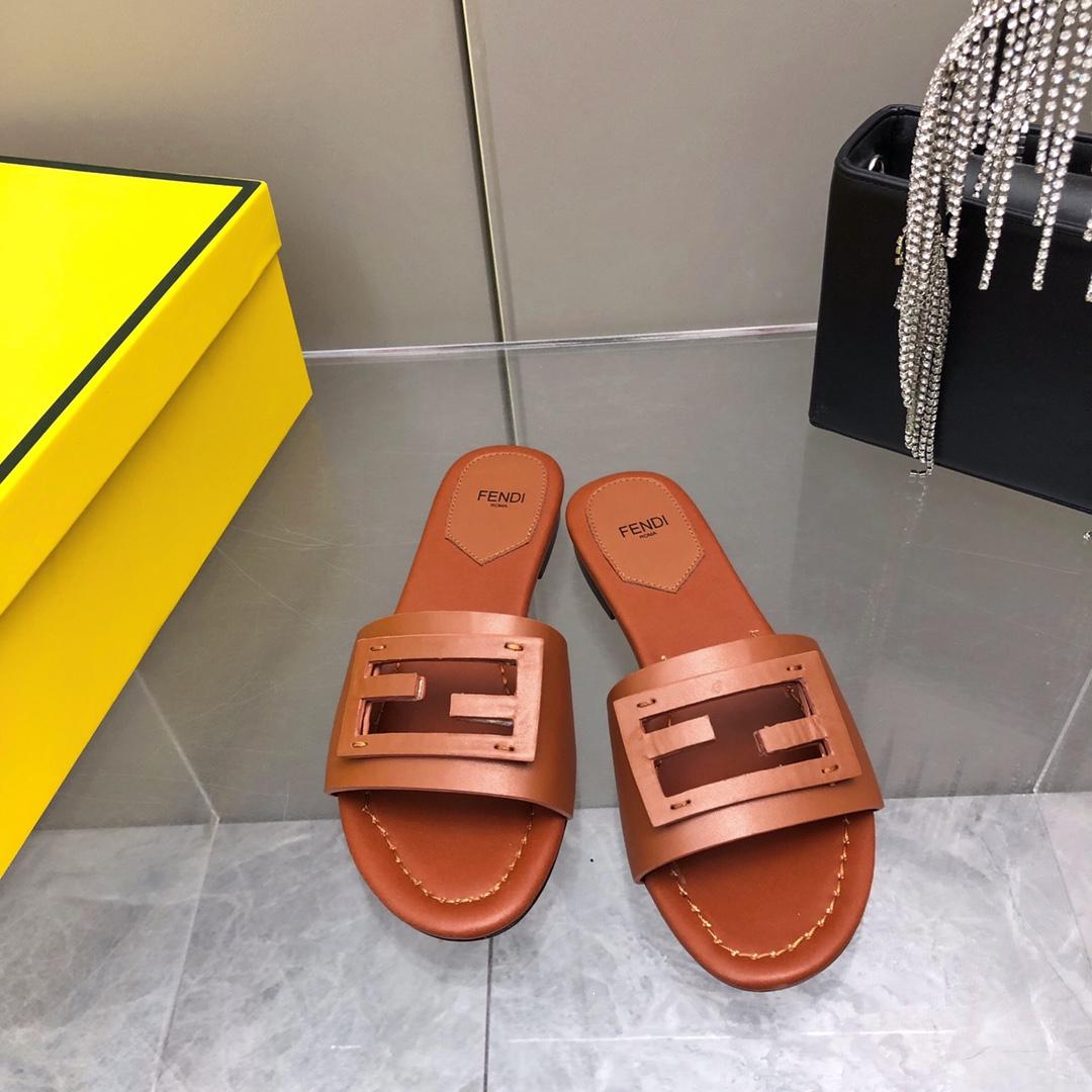 Fendi Baguette Brown Leather Slides - DesignerGu