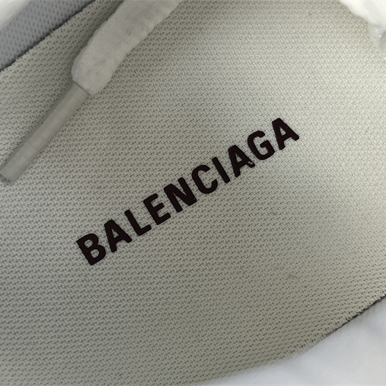 Balenciaga Runner Sneaker - DesignerGu