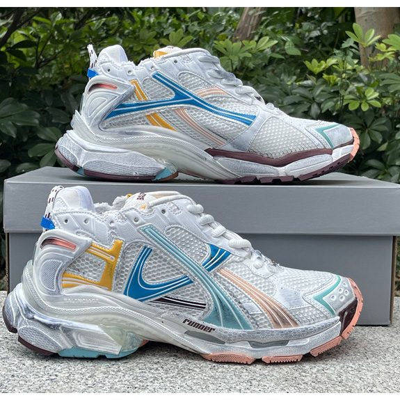 Balenciaga Runner Sneaker - DesignerGu