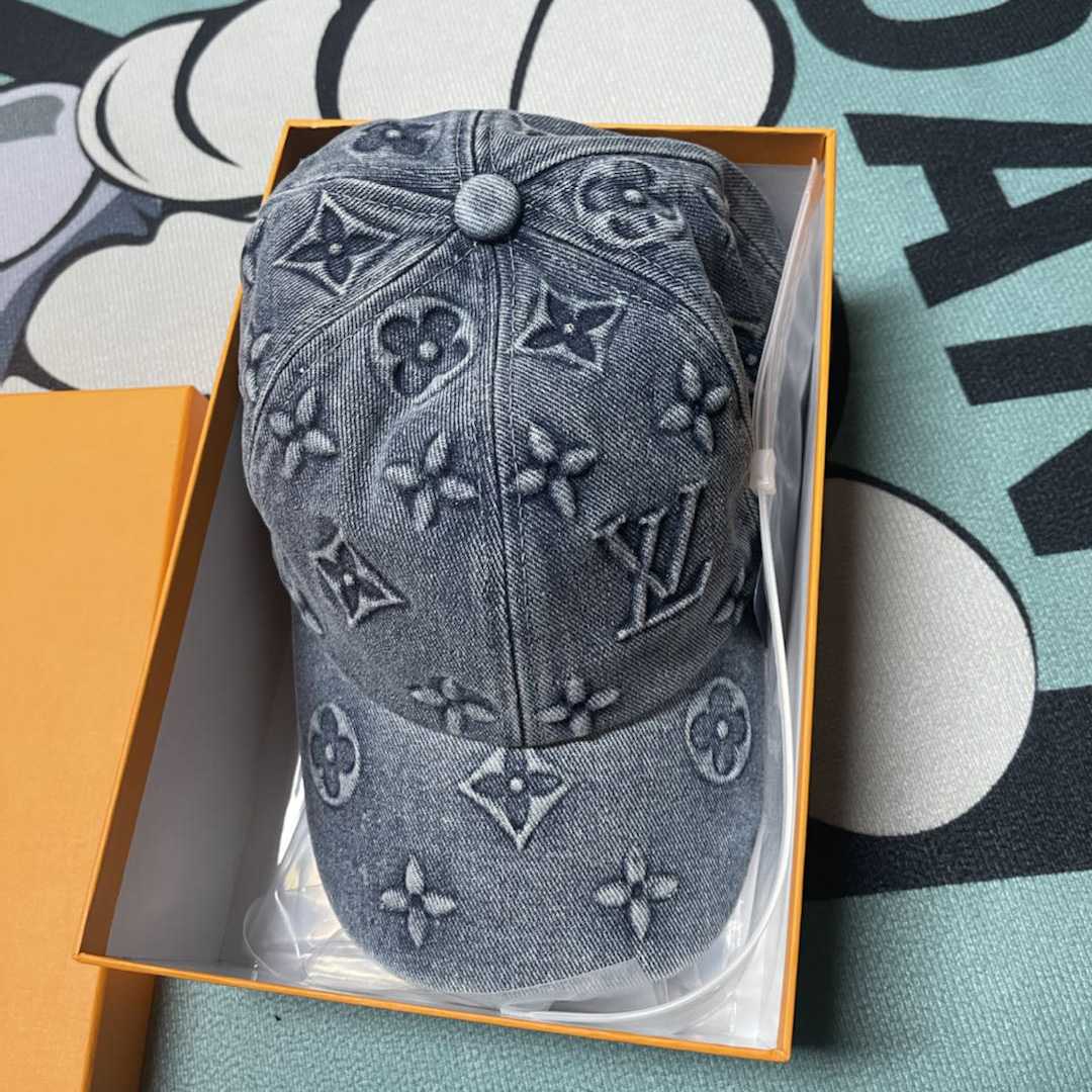 Louis Vuitton Monogram Washed Denim Cap - DesignerGu