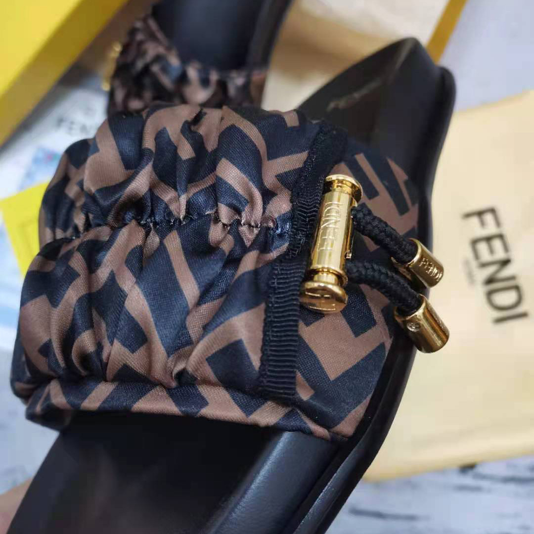 Fendi Vertigo Slides - DesignerGu