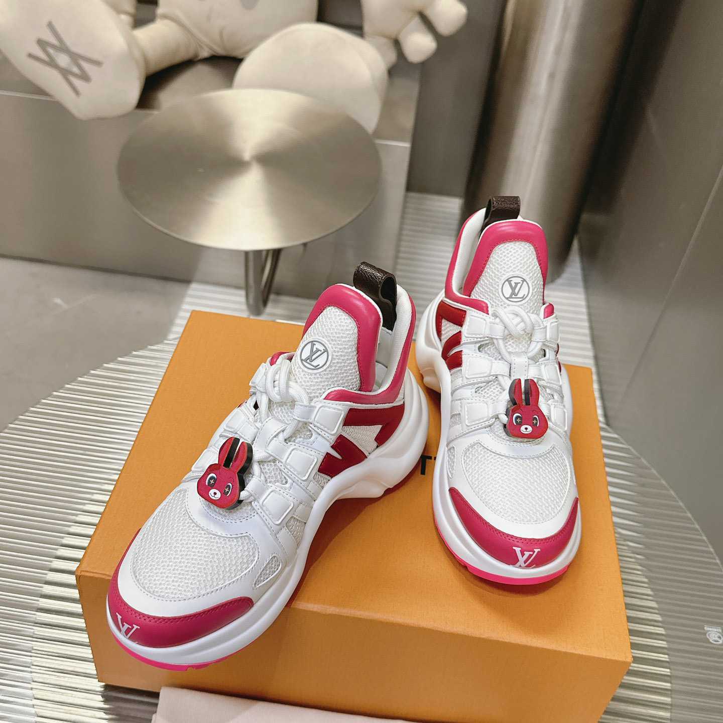 Louis Vuitton LV Archlight Sneaker    - DesignerGu