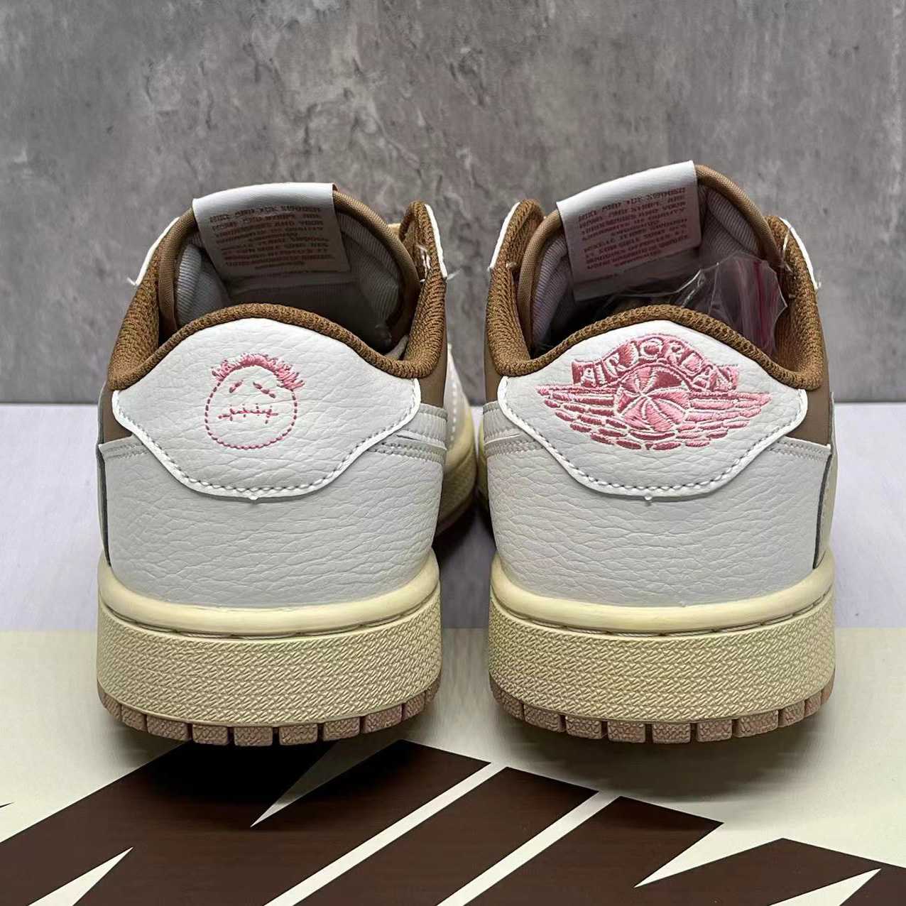 Travis Scott X Jordan 1 Low OG Sneaker   DM7866-106 - DesignerGu