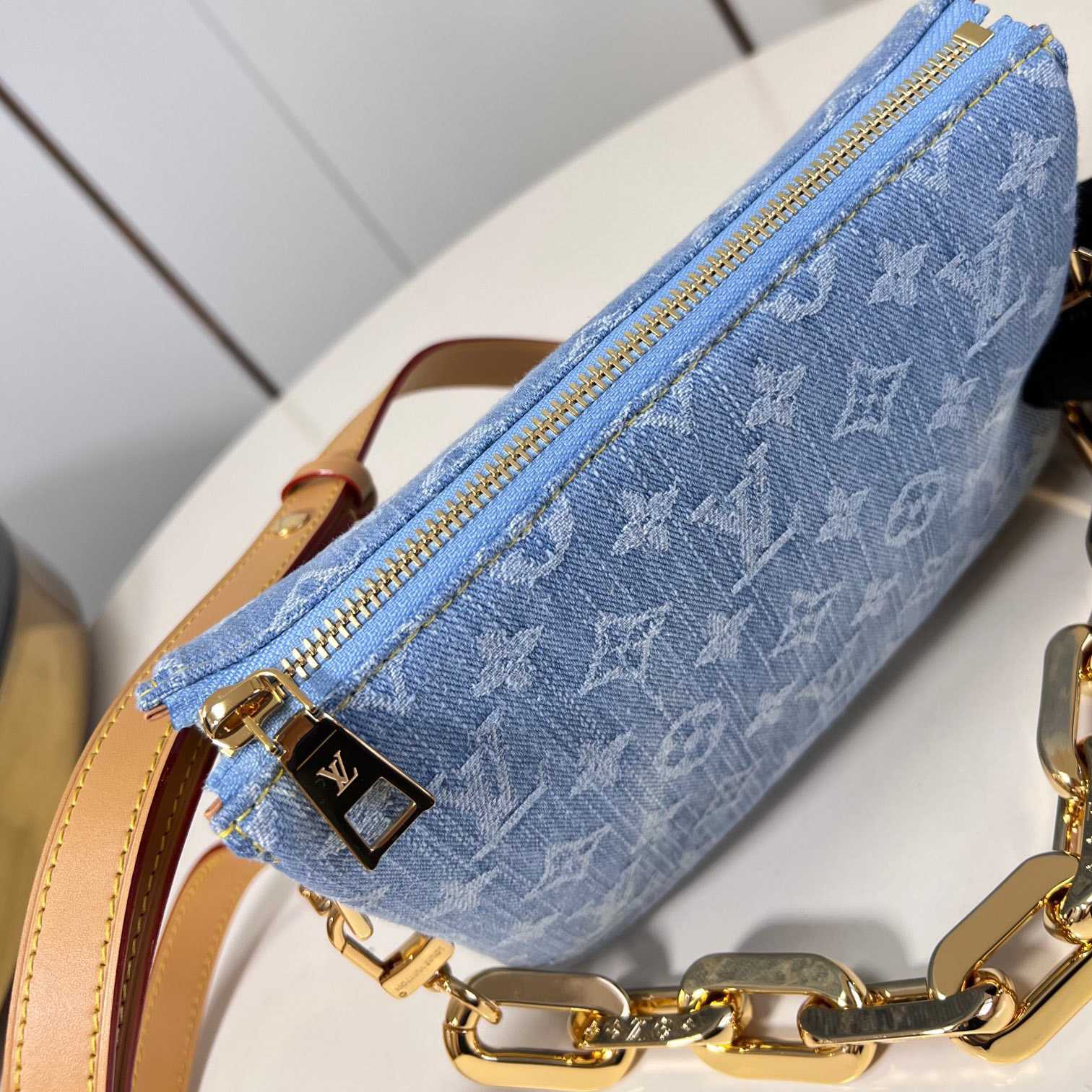 Louis Vuitton Coussin BB   M11401 - DesignerGu