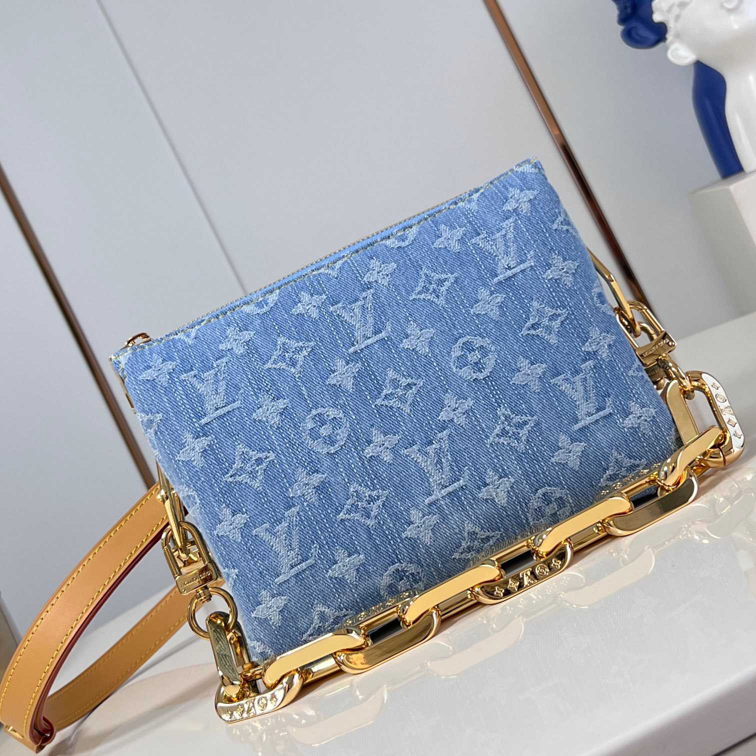 Louis Vuitton Coussin BB   M11401 - DesignerGu