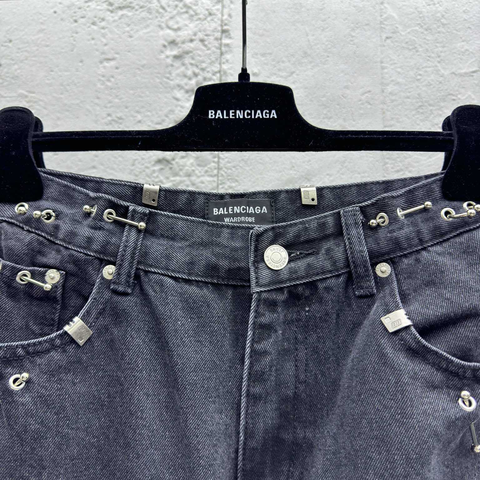 Balenciaga Jeans - DesignerGu