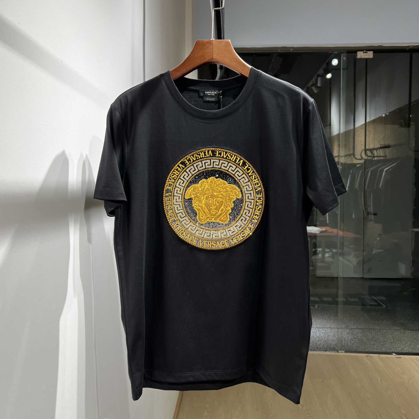 Versace Logo T-Shirt - DesignerGu