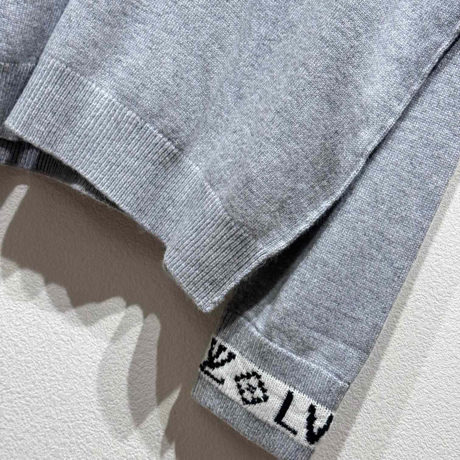 Louis Vuitton Crewneck    - DesignerGu