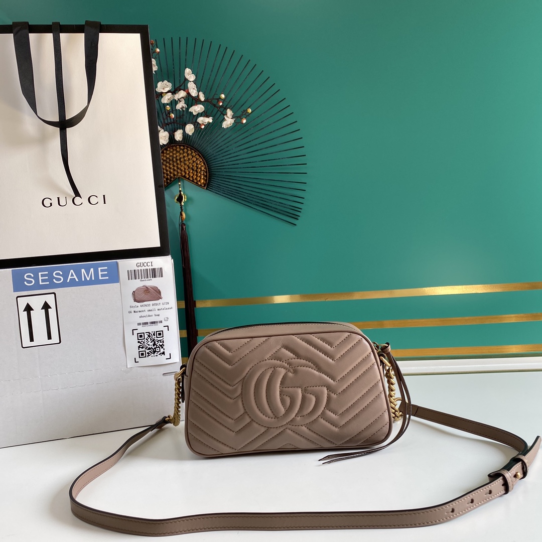 Gucci GG Marmont Small Shoulder Bag(24*12*7cm) - DesignerGu