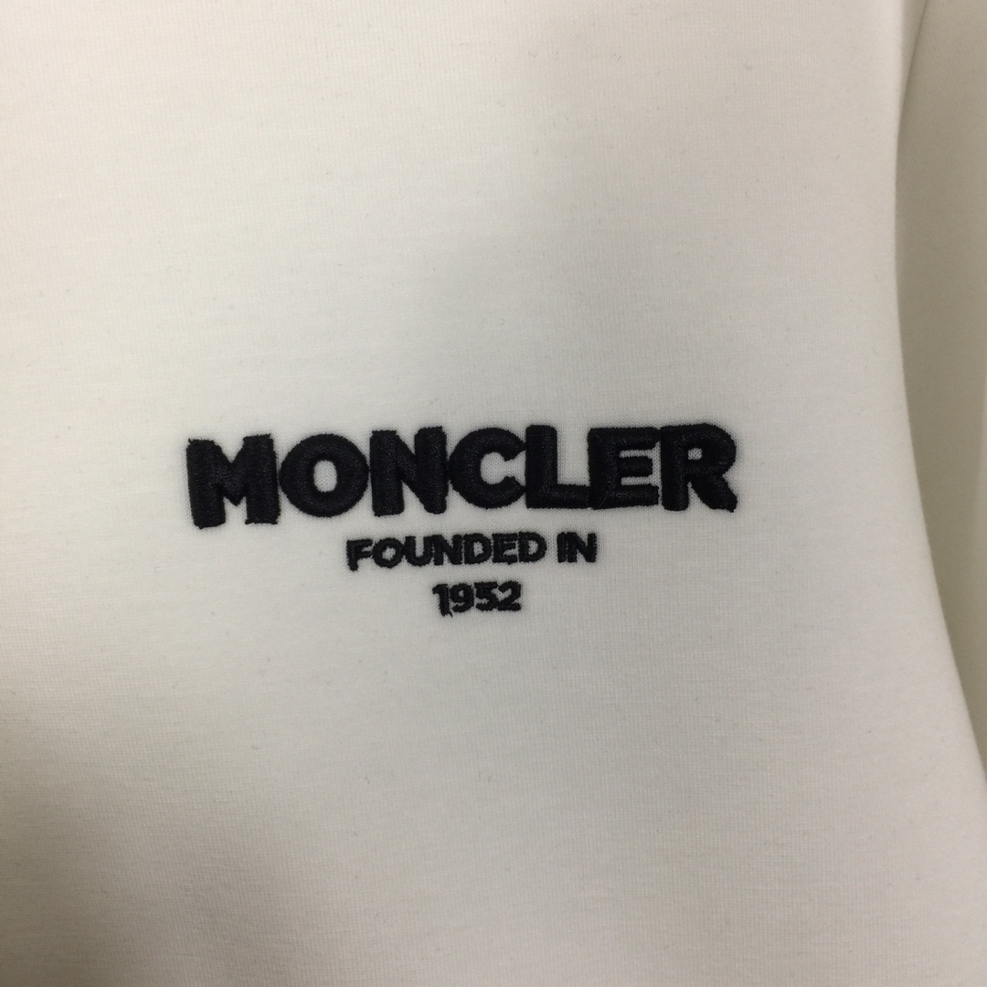 Moncler Hooded Jacket - DesignerGu