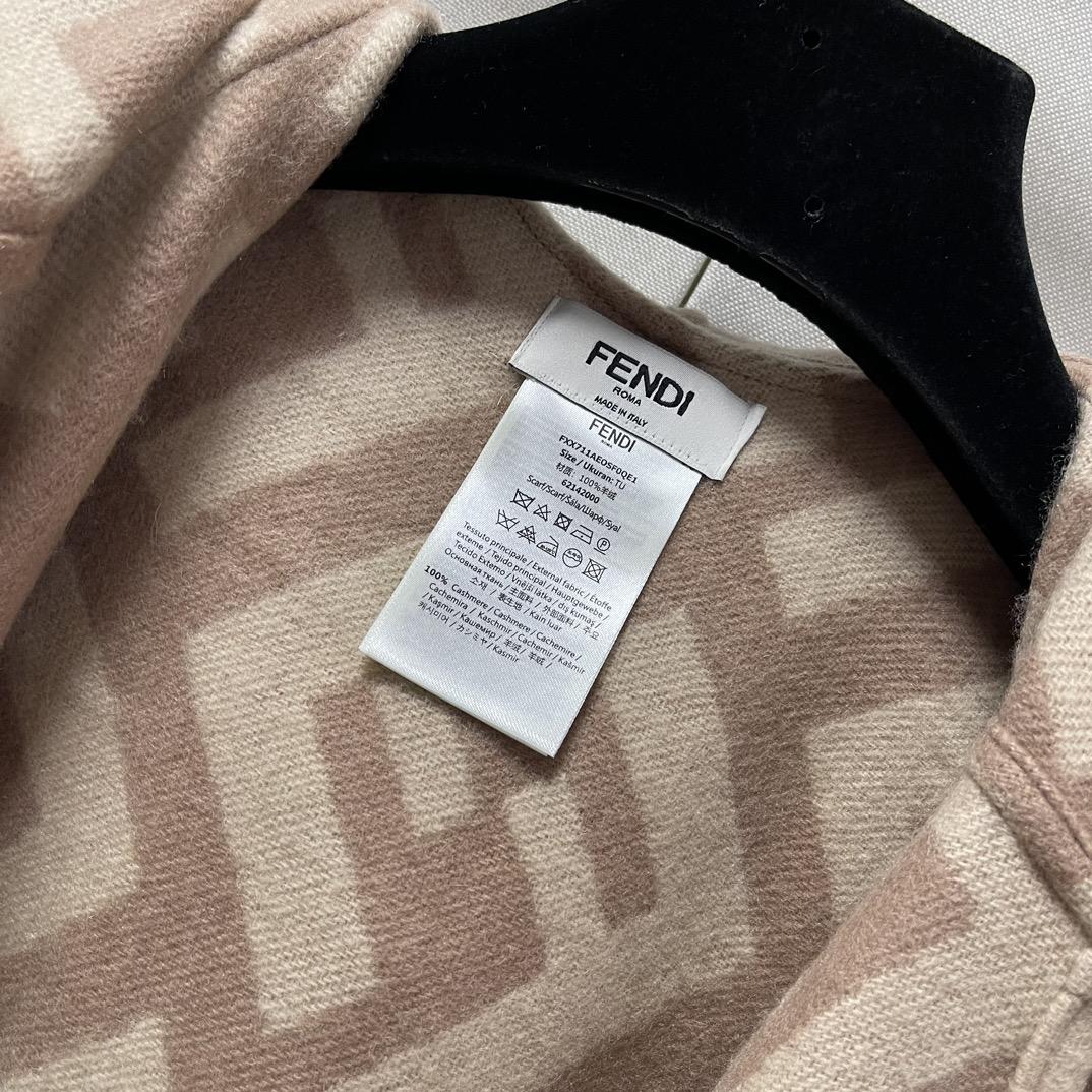 Fendi Poncho - DesignerGu