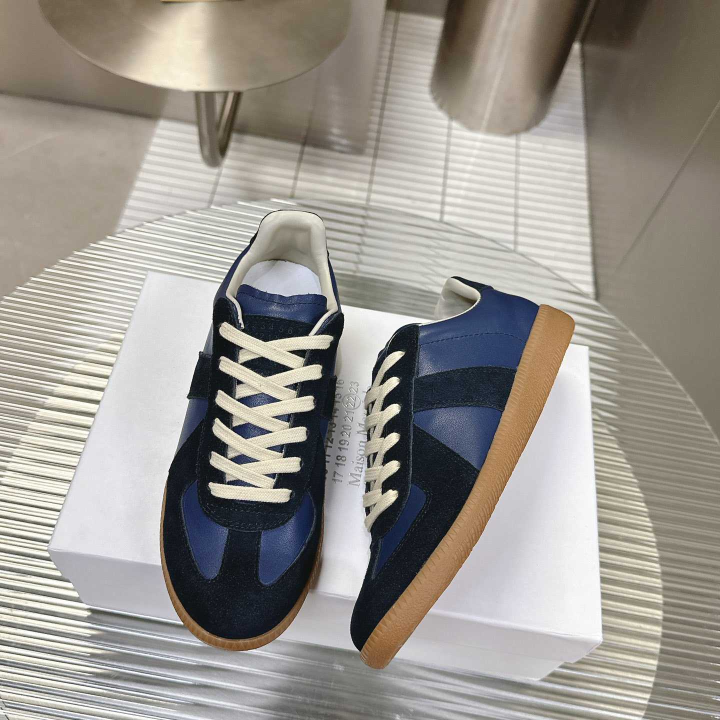 Maison Margiela Paint Replica Low-top Sneakers - DesignerGu