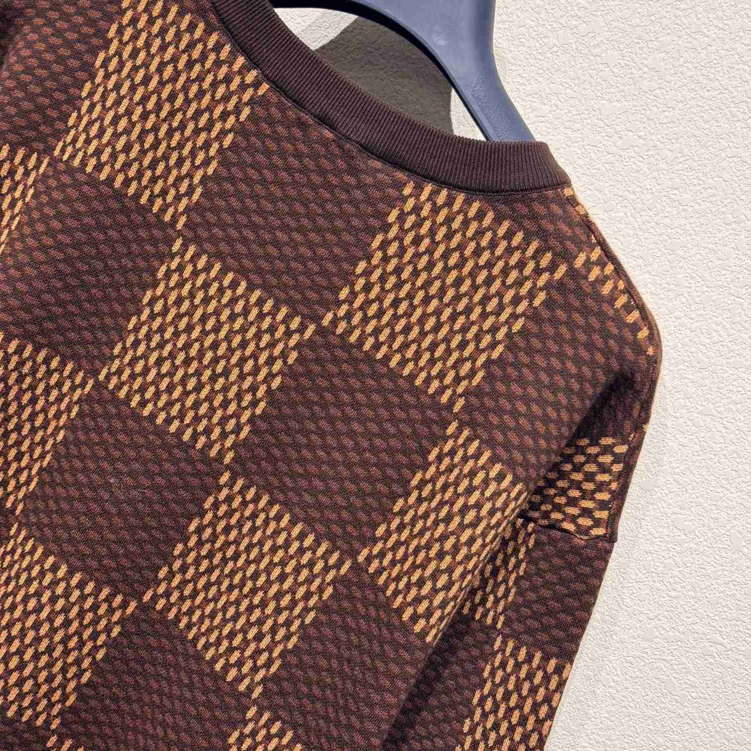 Louis Vuitton Short-Sleeved Cotton Damier Crewneck With Crystal LV Patch     1AFIUP - DesignerGu