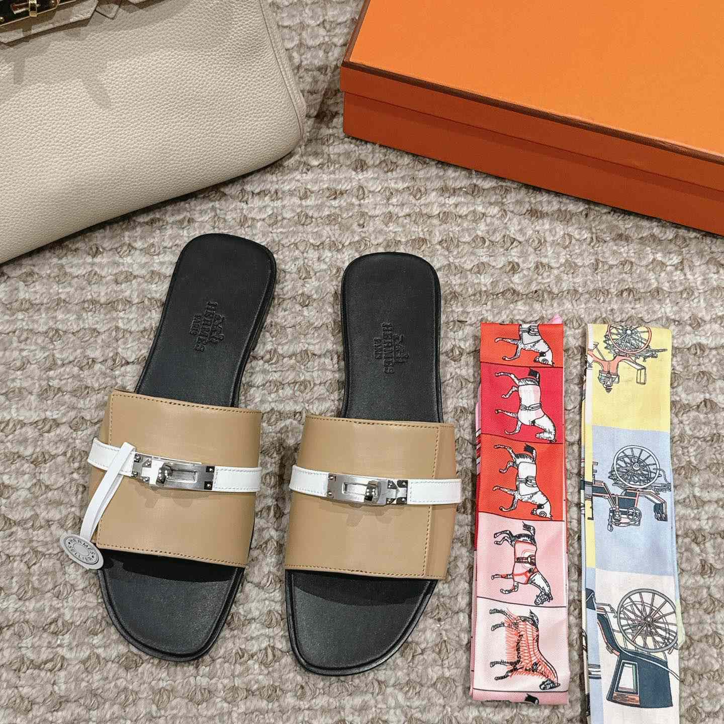 Hermes Giulia Sandal - DesignerGu