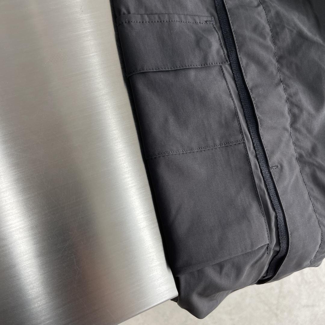 Balenciaga Technical Cargo Pants - DesignerGu