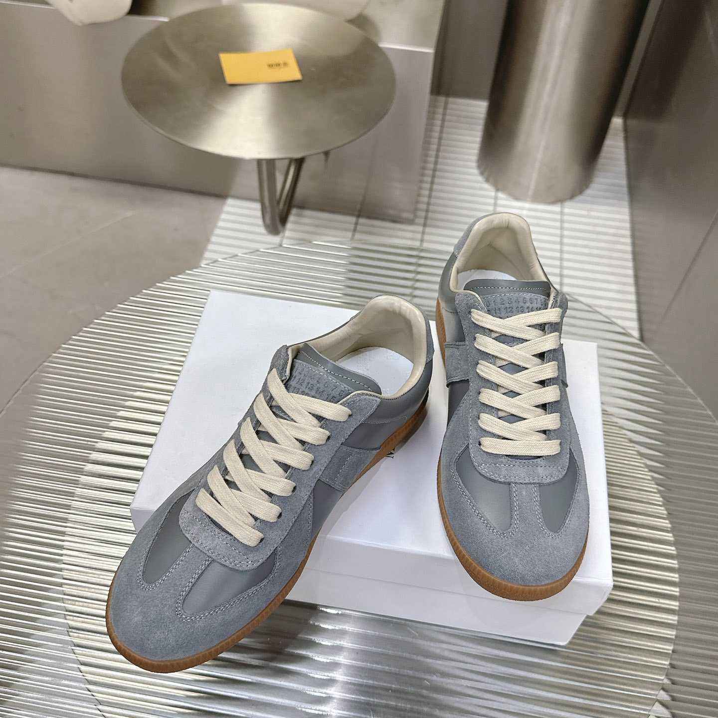 Maison Margiela Paint Replica Low-top Sneakers - DesignerGu