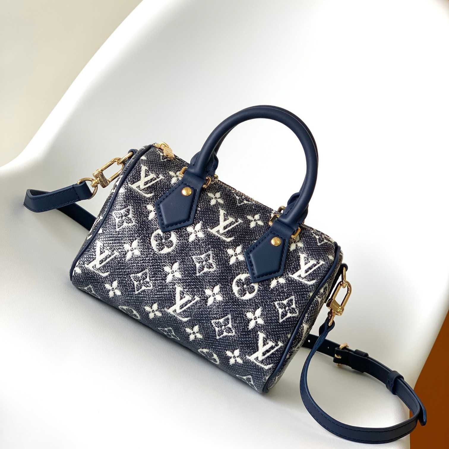 Louis Vuitton Speedy Bandoulière 20   M23069 - DesignerGu