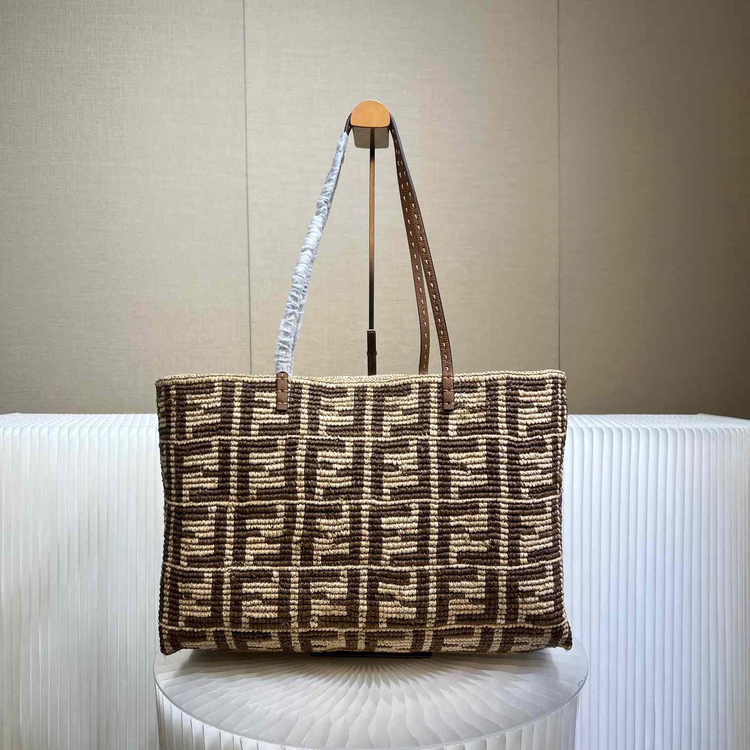 Fendi Roll Brown FF Raffia Crochet Shopper (35-32-19.5cm) - DesignerGu