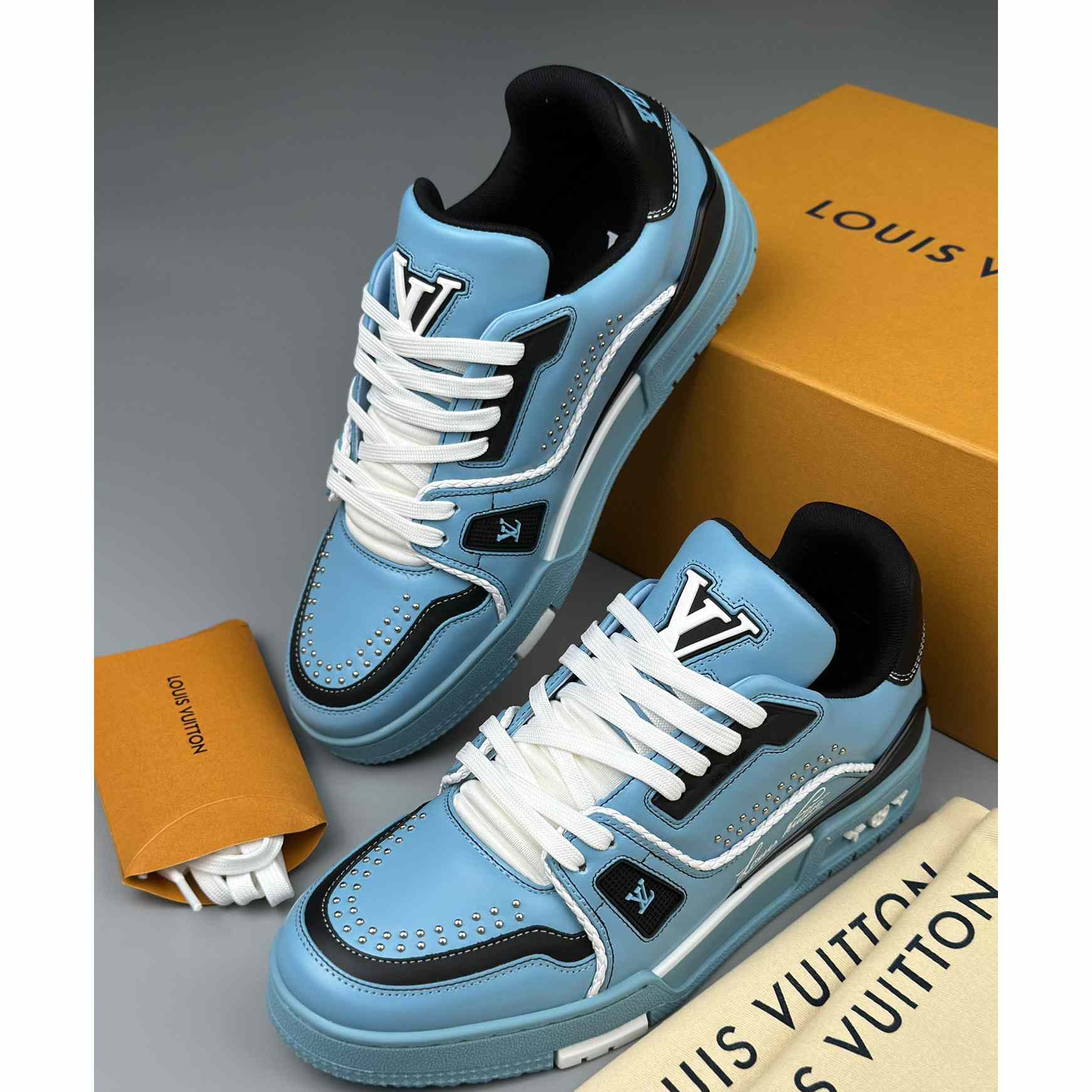 Louis Vuitton LV Trainer Sneaker     1AD7K6 - DesignerGu