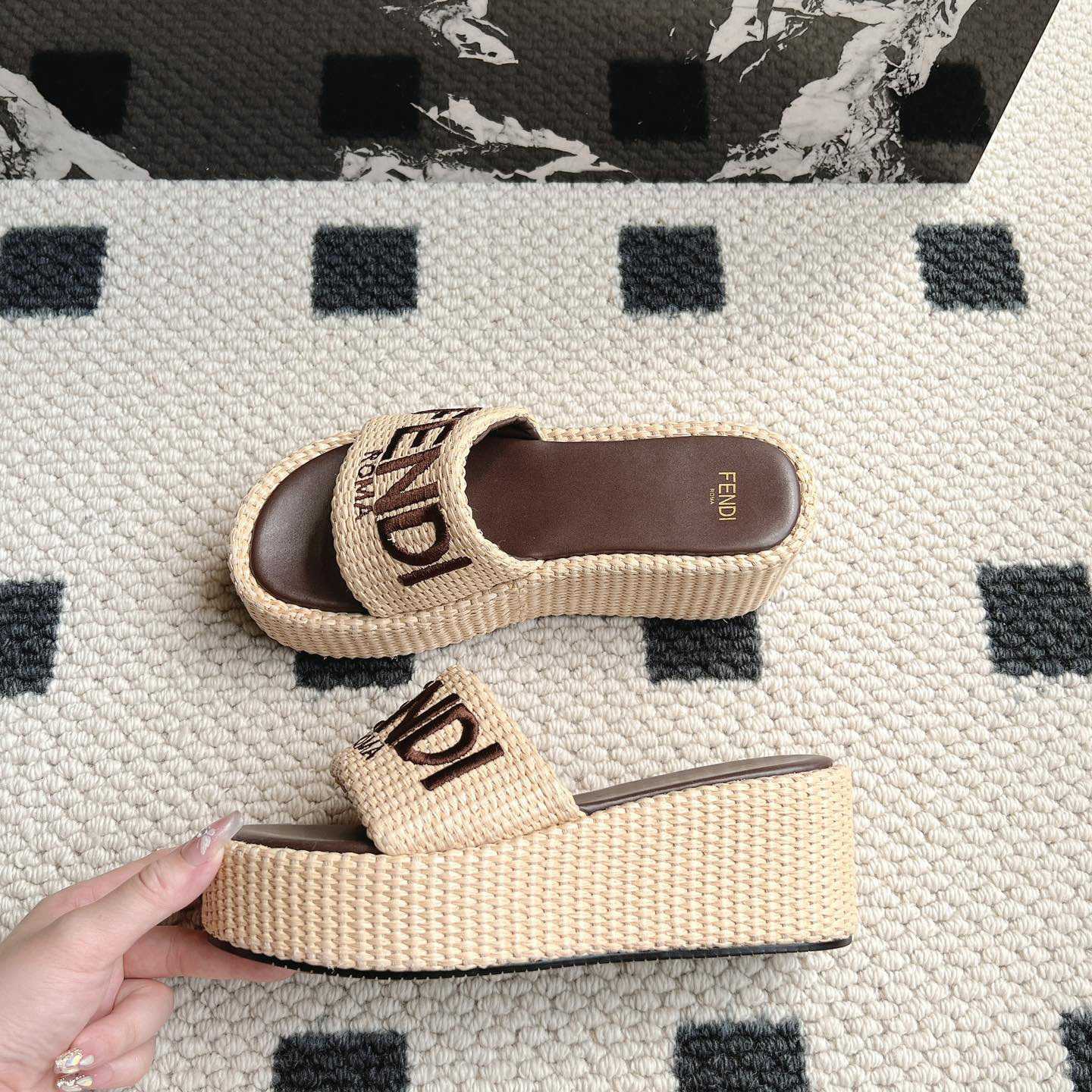 Fendi Sunshine Beige Cotton Fiber Flatform Slides - DesignerGu