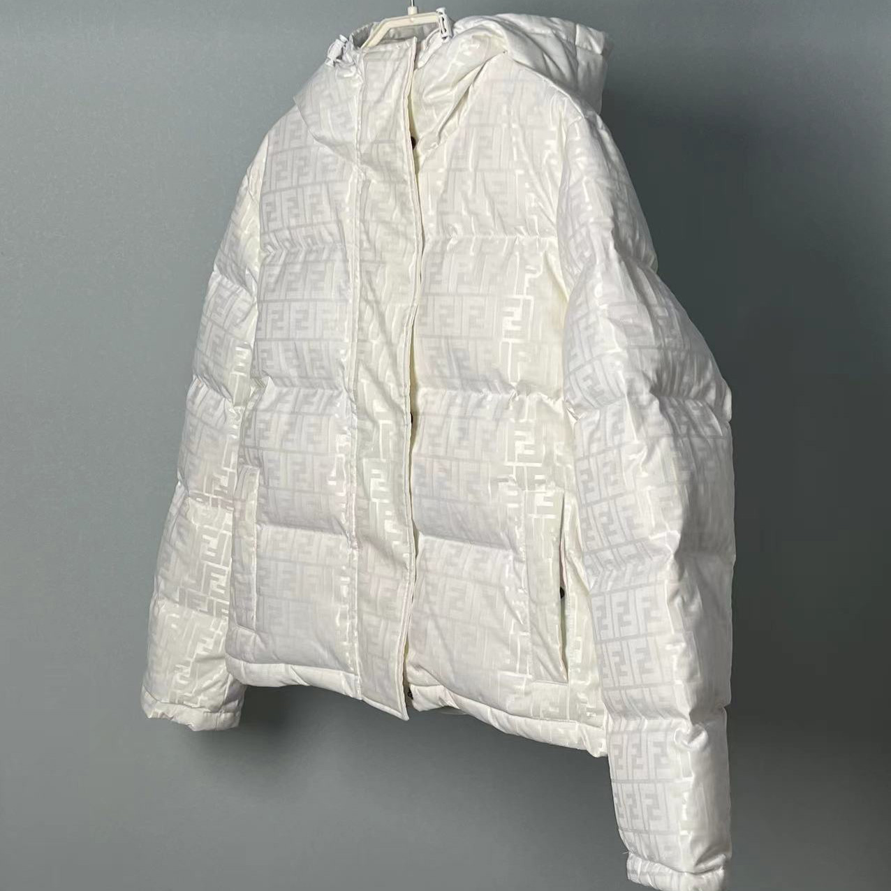 Fendi White Tech Fabric Down Jacket - DesignerGu