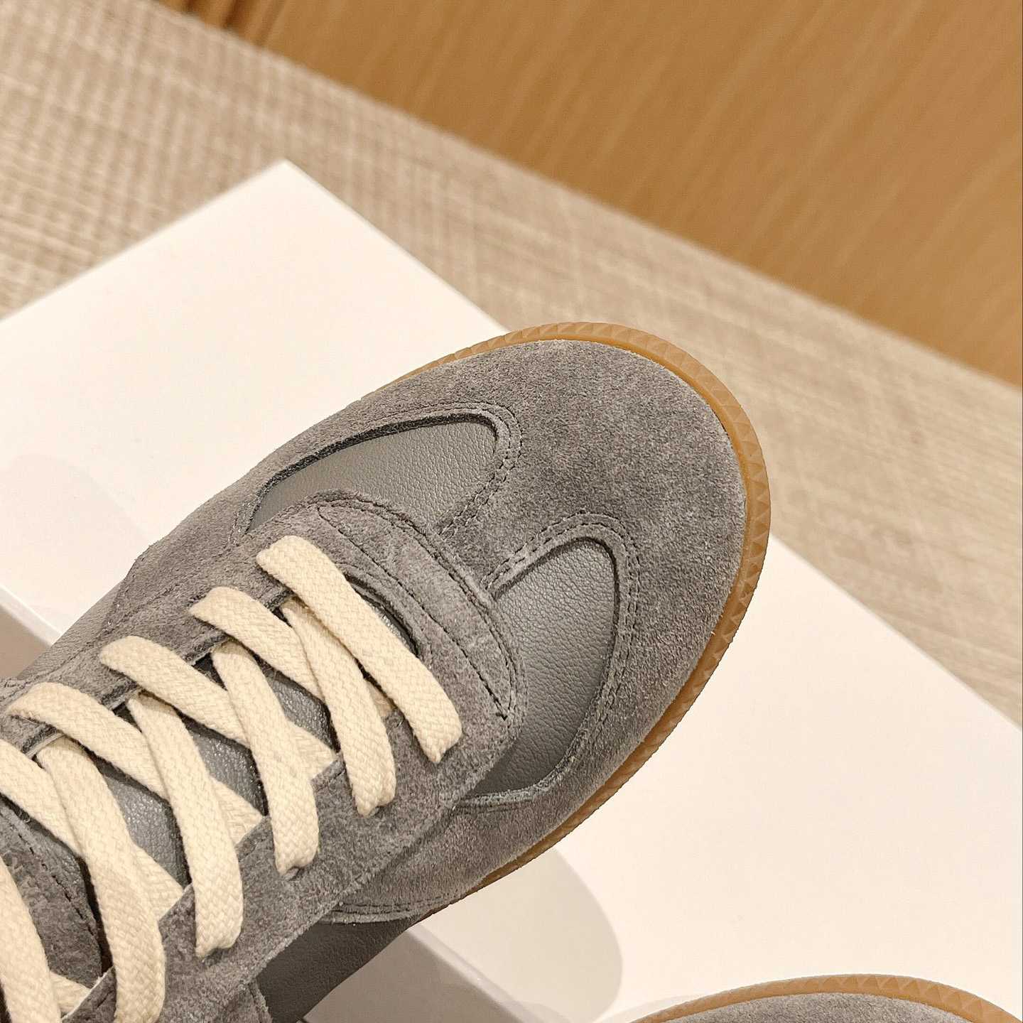 Maison Margiela Paint Replica Low-top Sneakers - DesignerGu