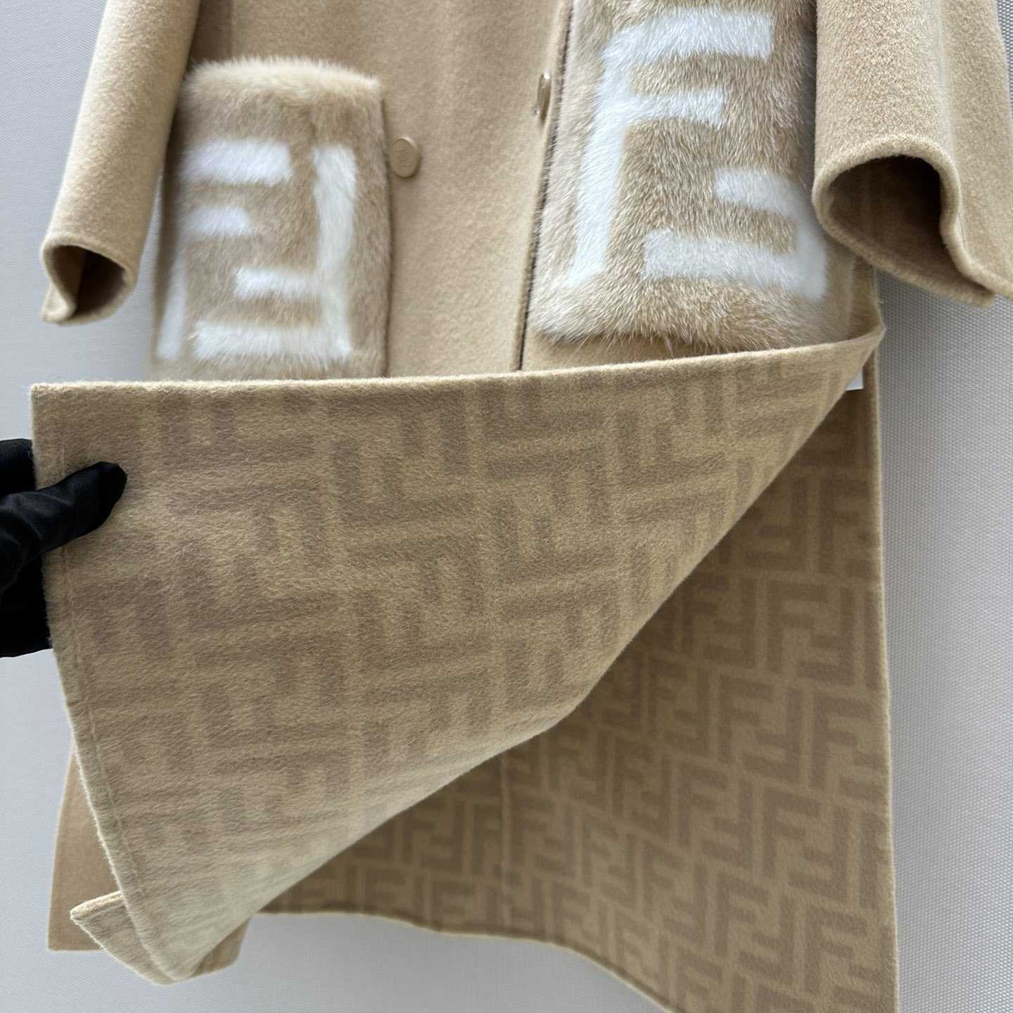 Fendi Wool Coat - DesignerGu