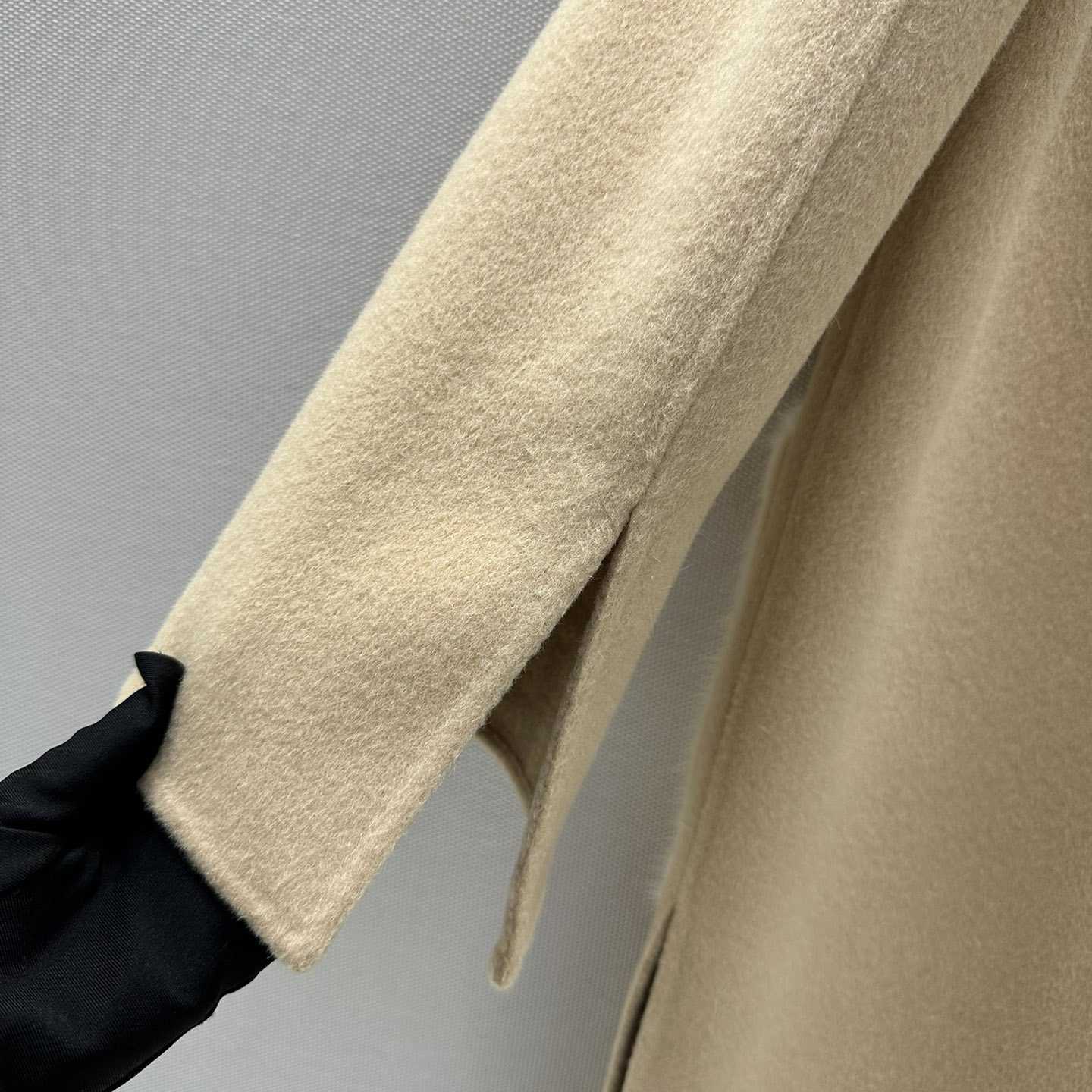 Fendi Wool Coat - DesignerGu