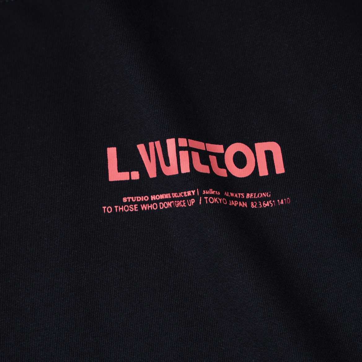 Louis Vuitton T-Shirt    - DesignerGu