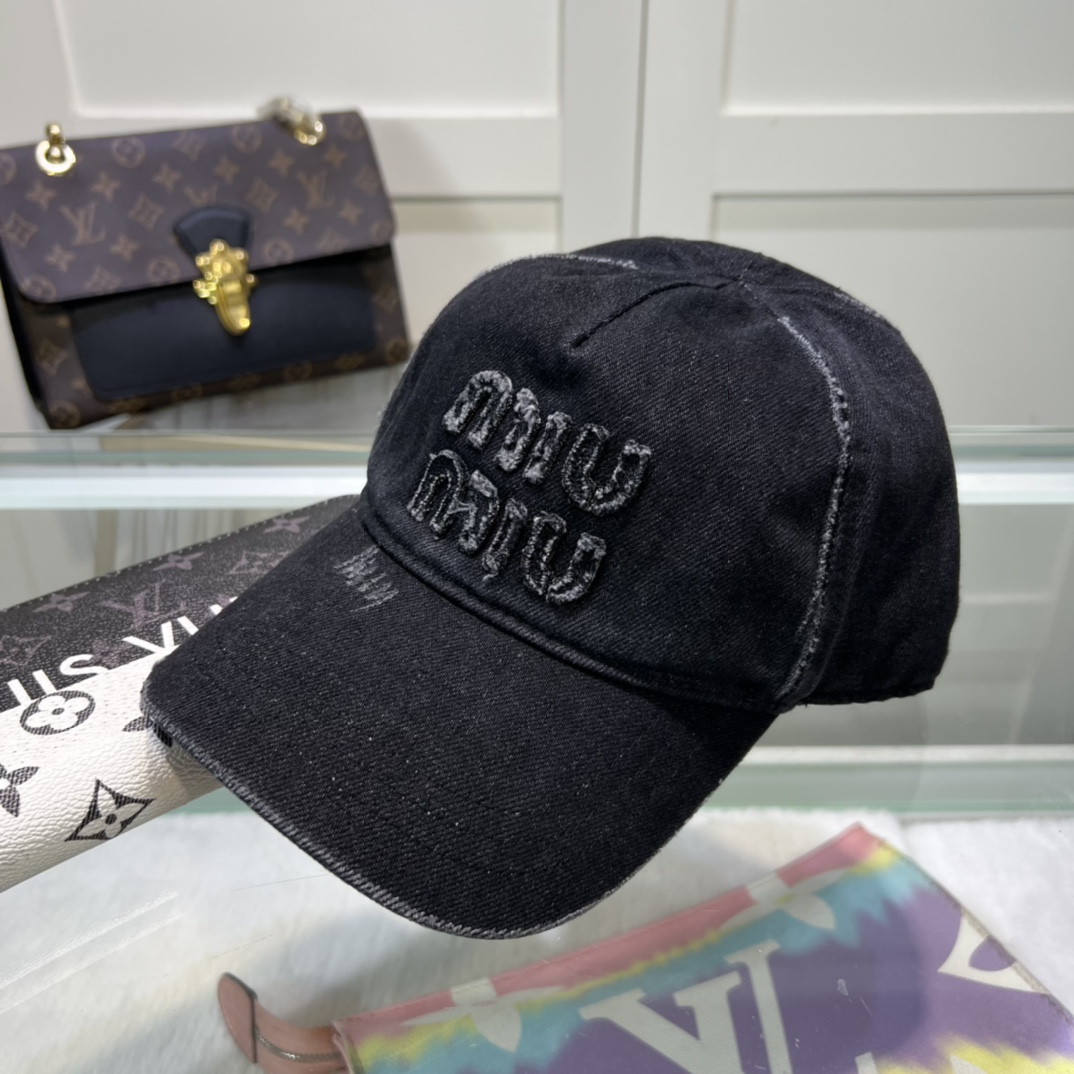 Miu Miu Baseball Cap - DesignerGu