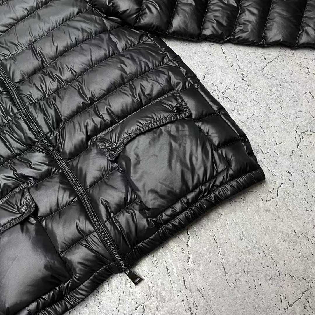 Moncler Lans Short Down Jacket - DesignerGu