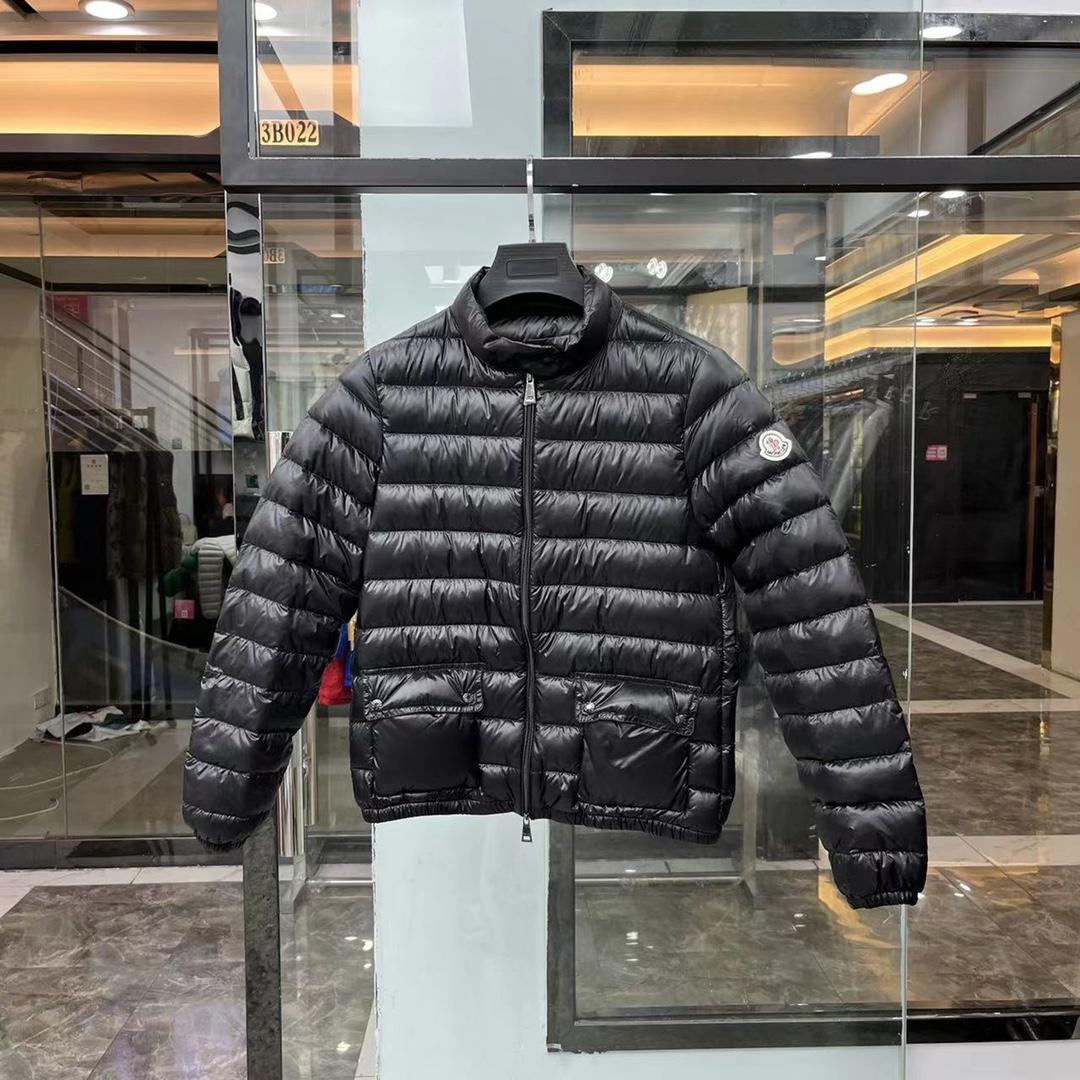 Moncler Lans Short Down Jacket - DesignerGu